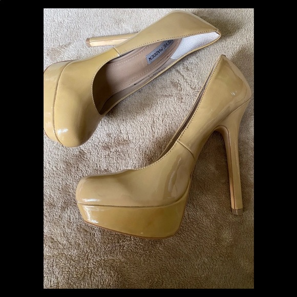 Steve Madden Bevv Platform Heels - Picture 7 of 8